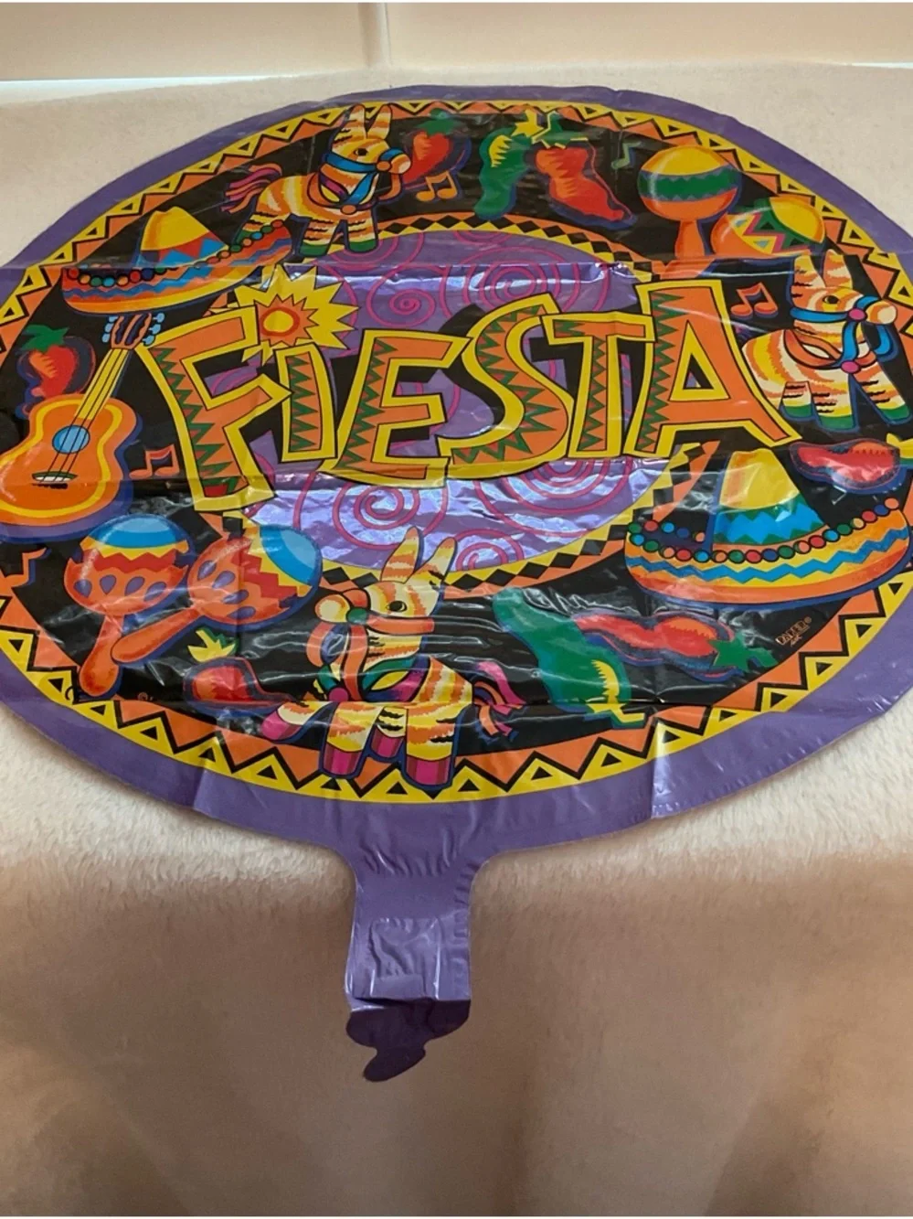 Fiesta Purple Multicolor Party Wall Circle Décor